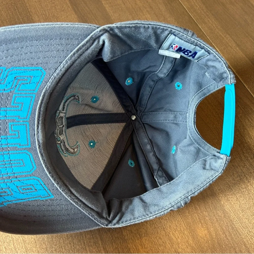 NBA Chicago Bulls Adult Gray and Teal Blue Embroidered SnapBack Baseball Cap - Picture 8 of 13